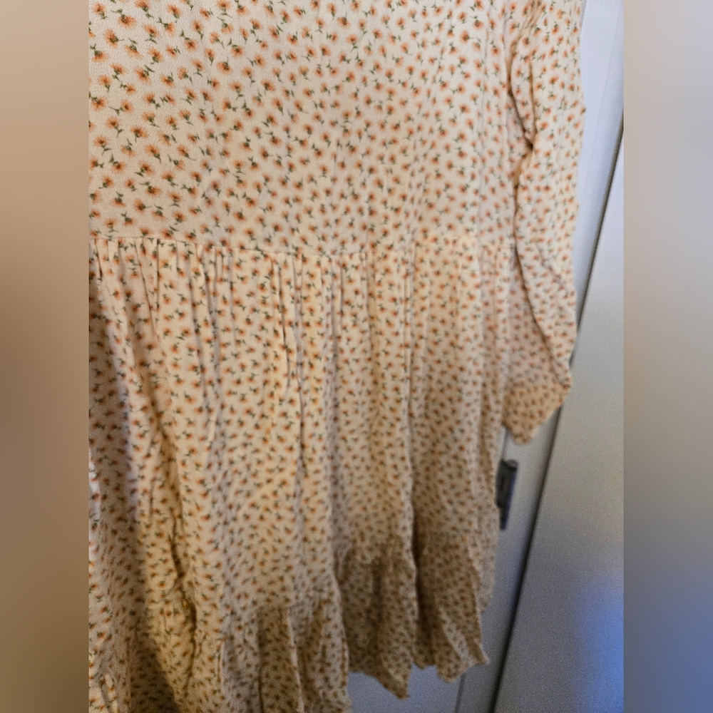 American Eagle Floral Cream Dress - Picture 8 of 8